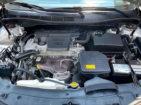 Used 2012 Toyota Camry SE FWD image 30