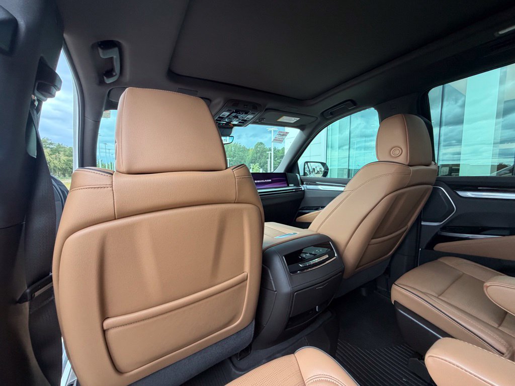 Used 2025 Cadillac Escalade Premium Luxury w/ Touring Package AWD/4WD image 25