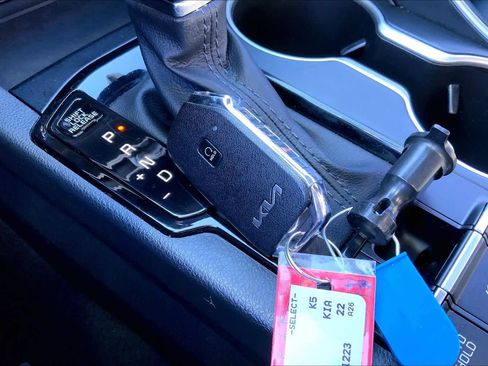 Used 2022 Kia K5 GT-Line image 13