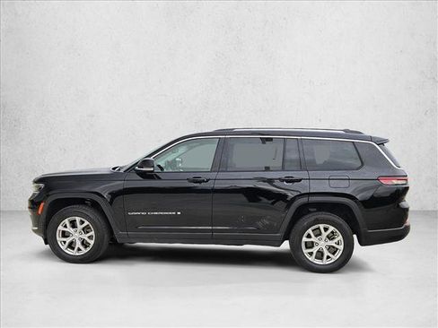 Used 2023 Jeep Grand Cherokee L Limited AWD/4WD image 8