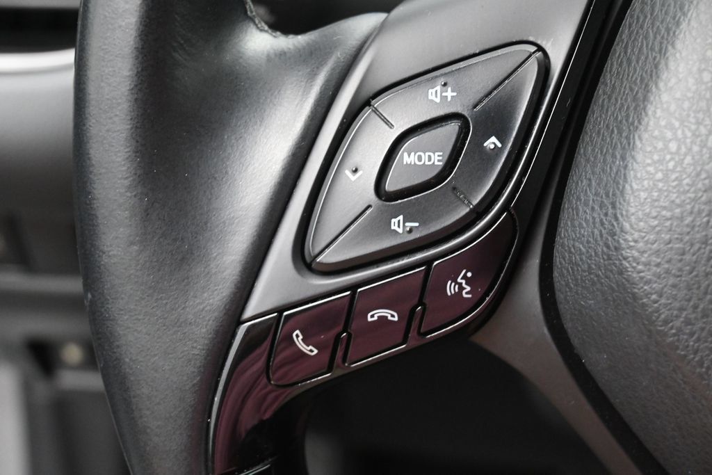 Certified 2018 Toyota C-HR XLE FWD image 17