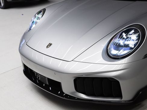 Certified 2026 Porsche 911 Turbo S AWD/4WD image 33