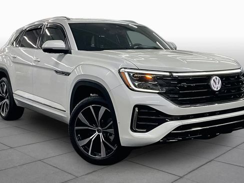 Used 2025 Volkswagen Atlas Cross Sport SEL Premium R-Line AWD/4WD image 2