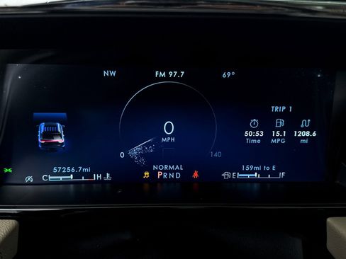 Used 2022 Lincoln Navigator Reserve image 25