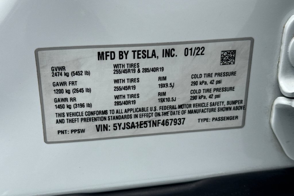 Used 2022 Tesla Model S AWD/4WD image 26
