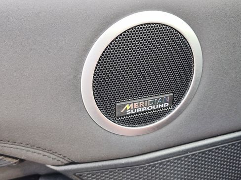 Used 2019 Land Rover Discovery HSE image 27