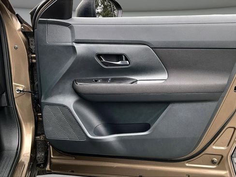 Used 2025 Nissan Kicks S image 26