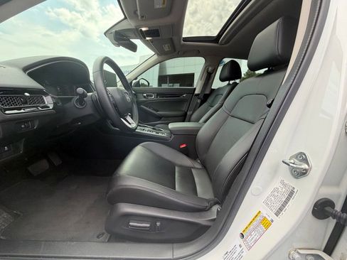 Used 2024 Honda Civic Touring image 16