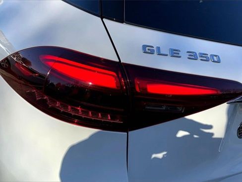 Used 2025 Mercedes-Benz GLE 350 4MATIC image 25