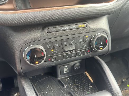 Used 2024 Ford Bronco Sport Outer Banks w/ Tech Package AWD/4WD image 19