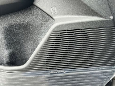 New 2026 Subaru Outback Limited image 27