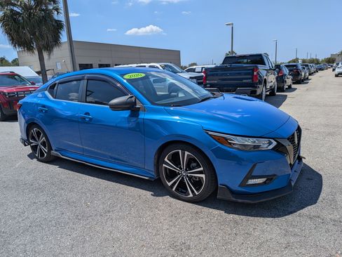 Used 2020 Nissan Sentra SR w/ Trunk Package image 2