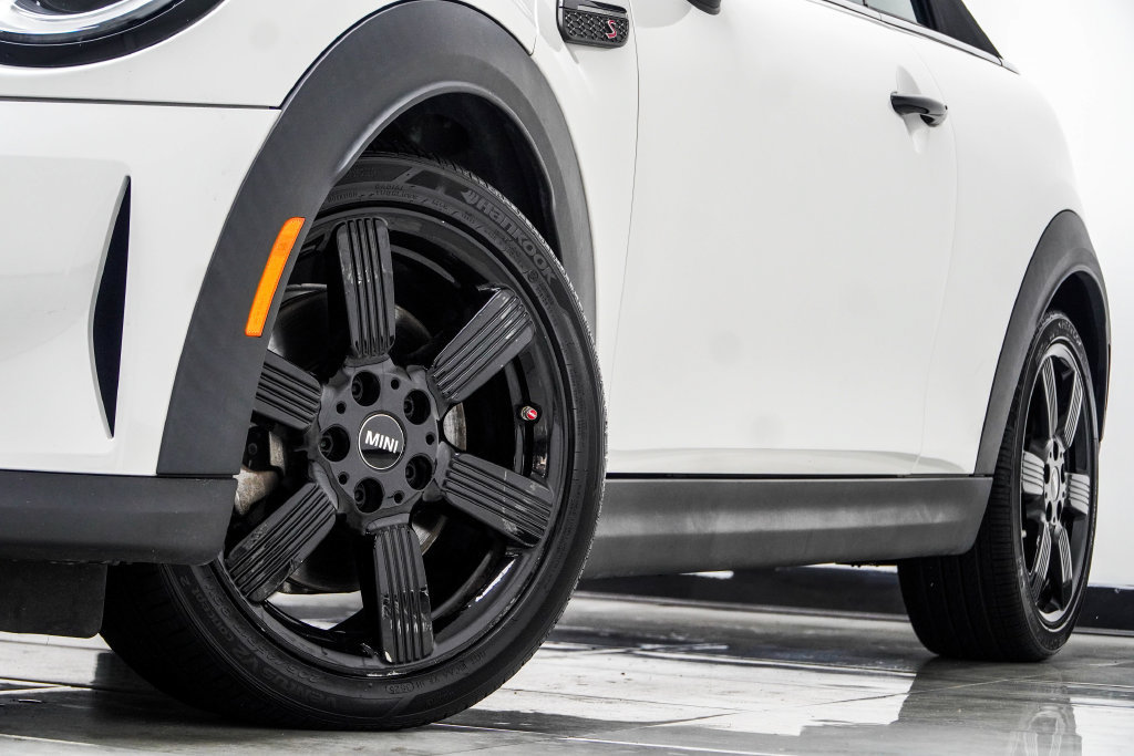 Used 2023 MINI Cooper S FWD image 8