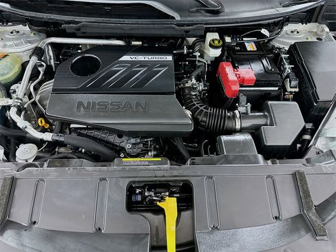 Used 2023 Nissan Rogue SV image 29