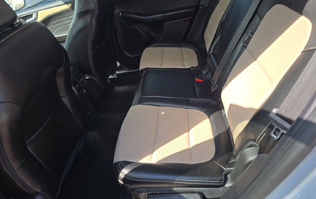 Used 2022 Ford Escape Titanium w/ Titanium Elite Package AWD/4WD image 9