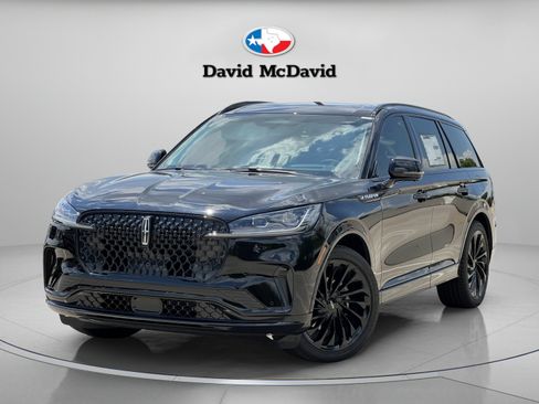Certified 2025 Lincoln Aviator Reserve w/ Equipment Group 201A AWD/4WD image 1