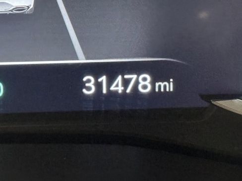 Used 2023 Genesis G70 2.0T image 16