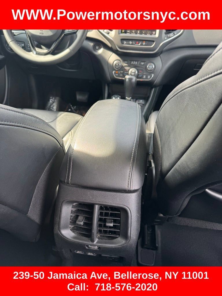 Used 2023 Jeep Cherokee Altitude Lux AWD/4WD image 28