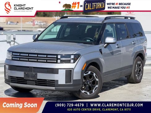 Used 2025 Hyundai Santa Fe SEL image 1