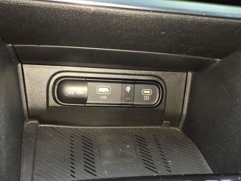 Used 2023 Kia Sportage EX image 20