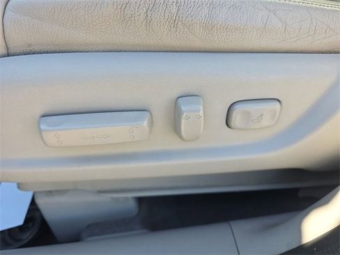 Used 2012 Honda CR-V EX-L image 19