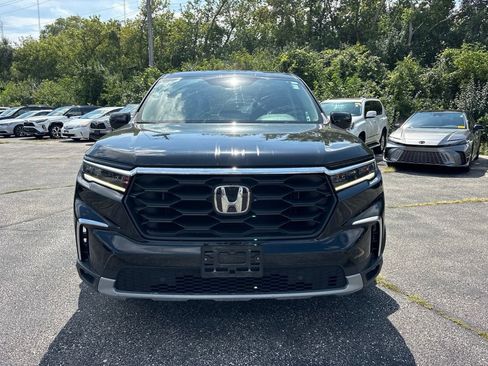 Used 2023 Honda Pilot EX-L image 2