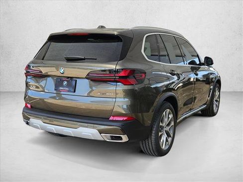 New 2026 BMW X5 xDrive40i w/ Parking Assistance Package AWD/4WD image 5
