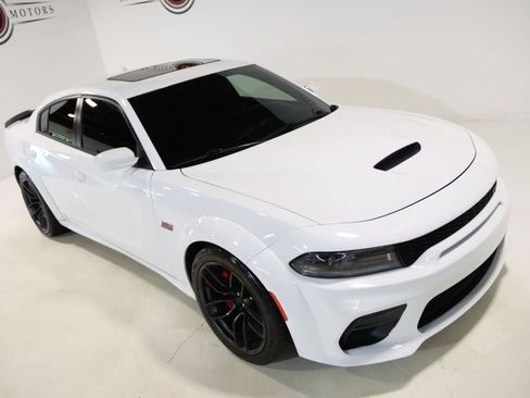 Used 2022 Dodge Charger Scat Pack RWD image 25