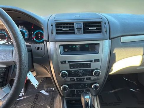 Used 2011 Ford Fusion SE w/ 202A Rapid Spec Order Code image 10