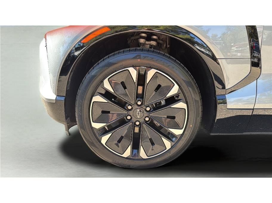 Used 2024 Chevrolet Blazer EV RS AWD/4WD image 13