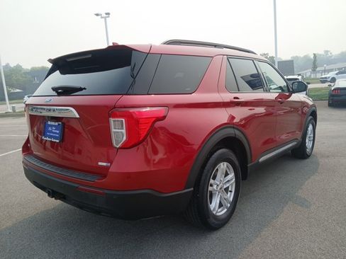 Certified 2020 Ford Explorer XLT w/ Comfort Package AWD/4WD image 4