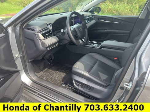 Used 2026 Toyota Camry XLE w/ Premium Plus Package FWD image 28
