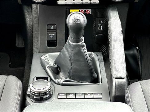 Used 2024 Toyota Tacoma TRD Off-Road image 31