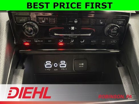 New 2025 Jeep Grand Cherokee Limited w/ Black Appearance Package AWD/4WD image 32