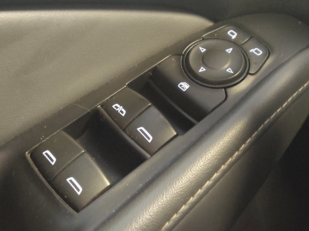 Used 2021 Buick Enclave Essence w/ Sport Touring Edition FWD image 27