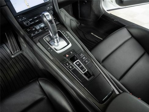 Certified 2017 Porsche 911 Carrera 4S AWD/4WD image 16