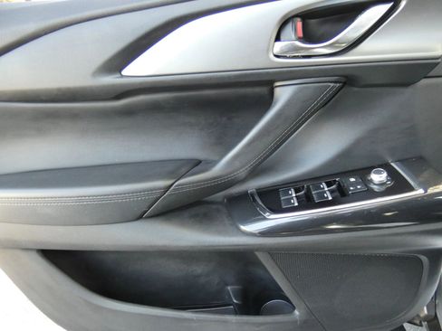 Used 2019 MAZDA CX-9 Touring image 54