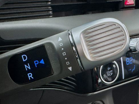 Used 2022 Hyundai Ioniq 5 SE image 19