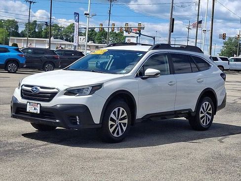 Used 2020 Subaru Outback Premium AWD/4WD image 4