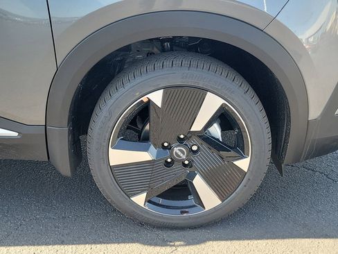 New 2026 Nissan Kicks SR image 17