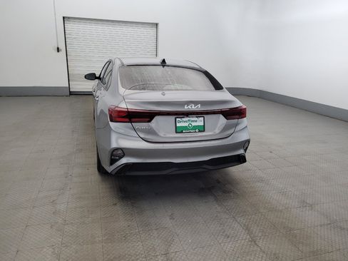 Used 2023 Kia Forte LXS FWD image 6