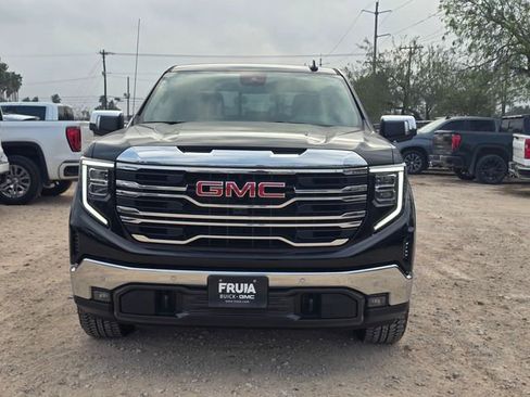 New 2026 GMC Sierra 1500 SLT image 2