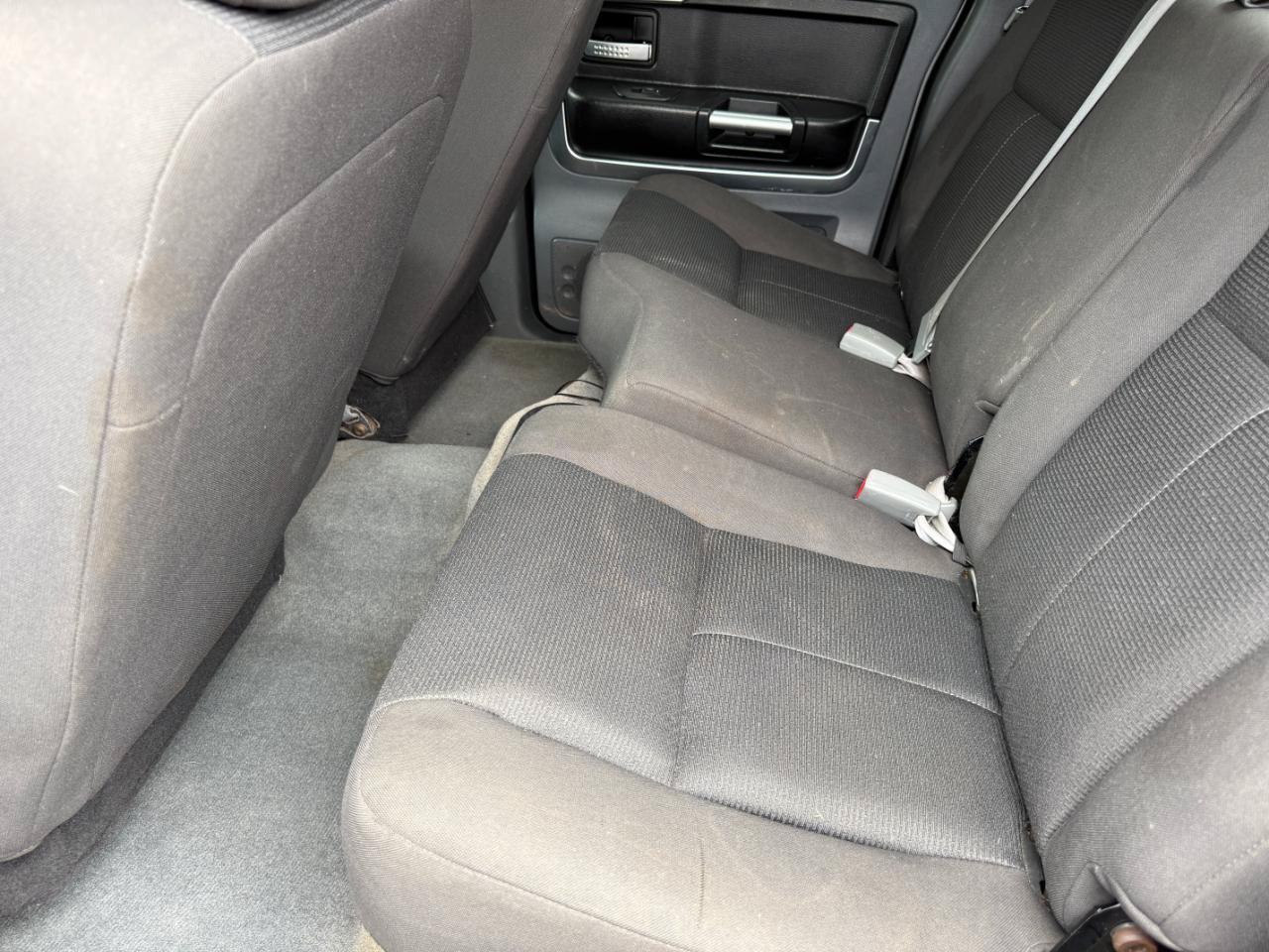 Used 2006 Mitsubishi Raider DuroCross RWD image 25
