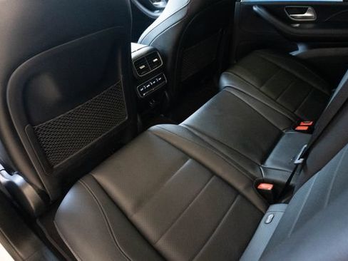 Used 2022 Mercedes-Benz GLS 450 4MATIC image 22