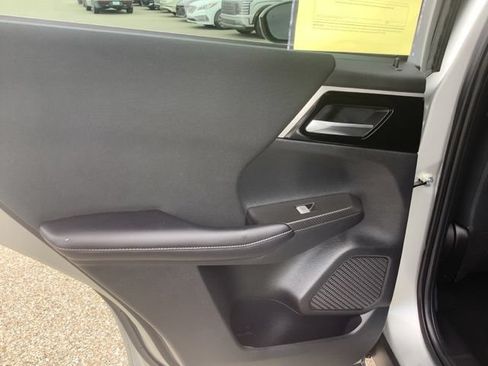 Used 2022 Mitsubishi Outlander ES FWD image 50