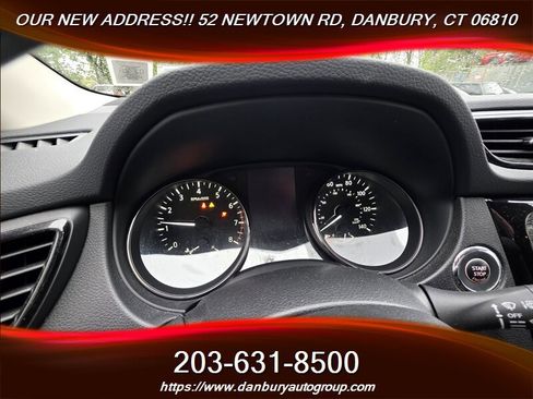 Used 2020 Nissan Rogue Sport SV w/ All-Weather Package AWD/4WD image 10