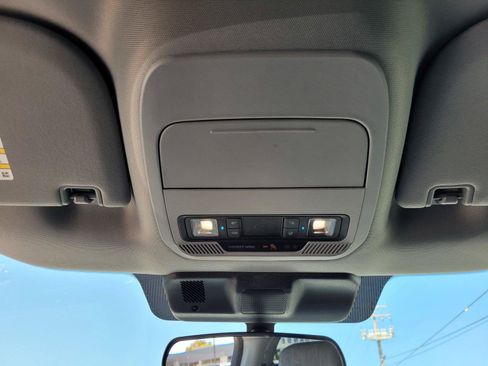 Used 2023 Ford F150 XLT AWD/4WD image 29