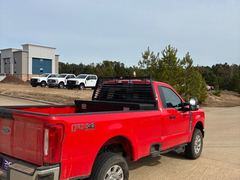 Used 2024 Ford F350 XLT w/ FX4 Off-Road Package image 7