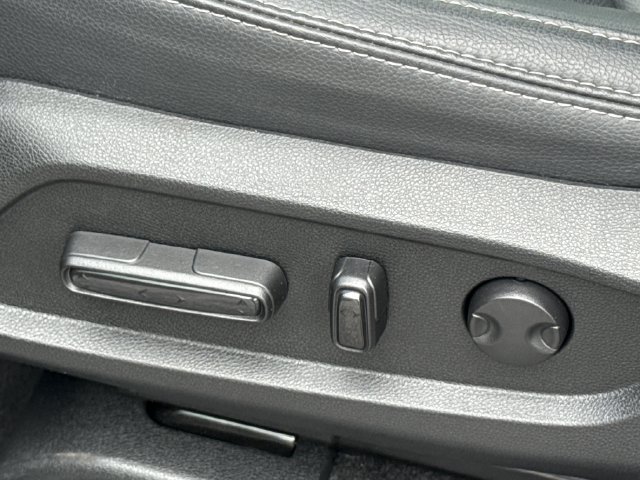 Used 2025 Honda Pilot EX-L image 27