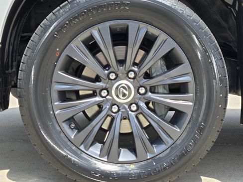 Used 2022 Lexus GX 460 Luxury w/ Sport Design Package image 16